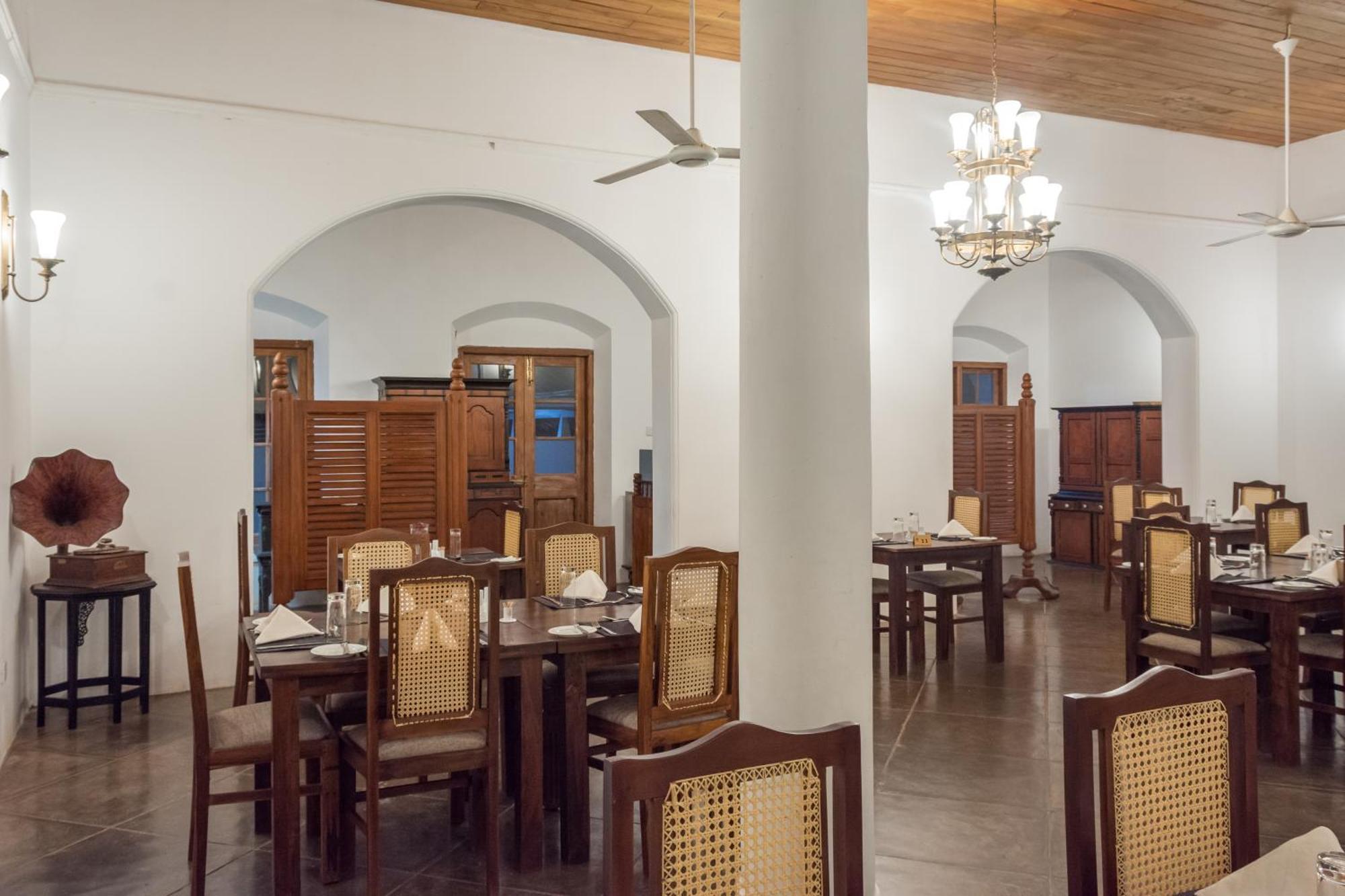 فندق The Sanctuary At Tissawewa أنرادابورام المظهر الخارجي الصورة